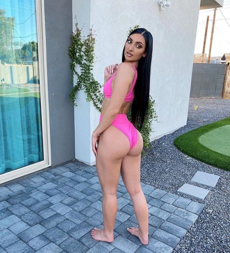 Niki Bianchini nice model photo