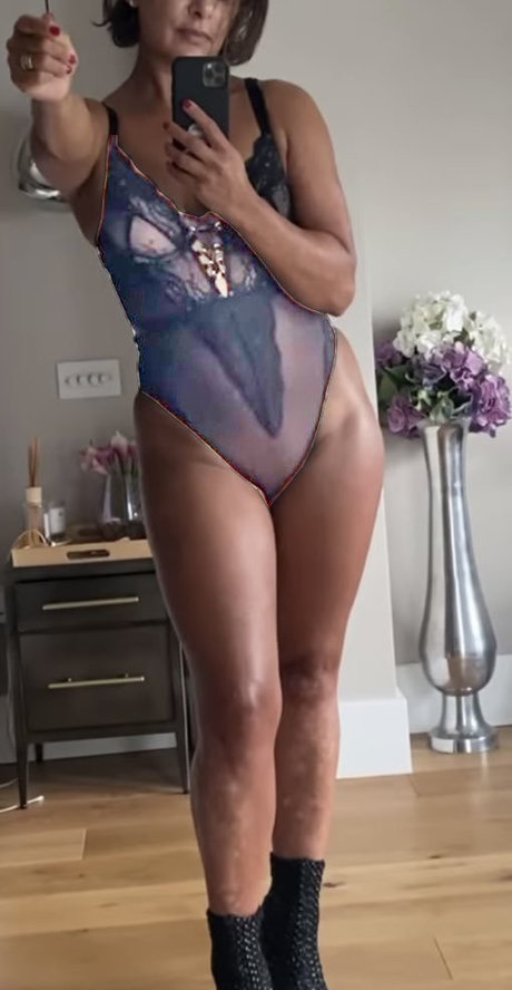 Saira Khan star porn pic