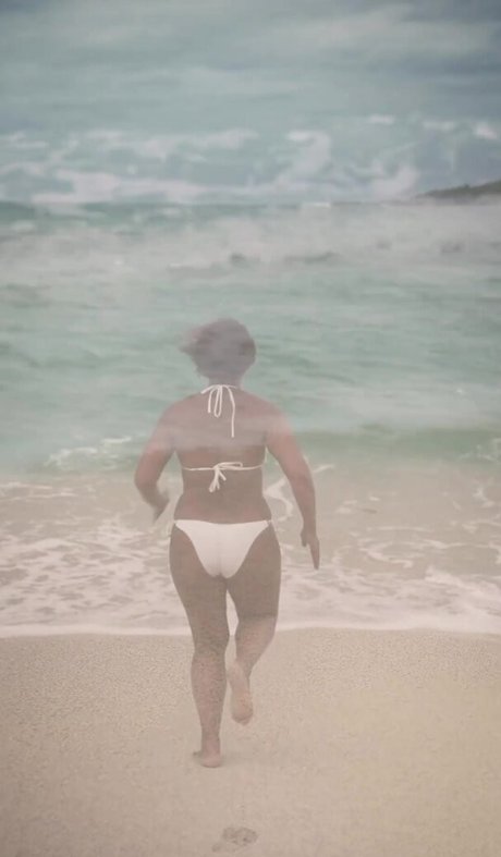 Saira Khan pornstar nude galleries