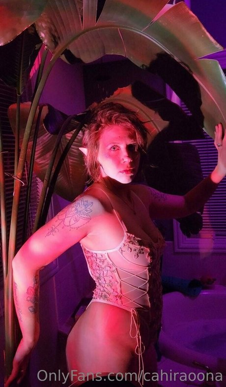 curly hair teen onlyfans naked img