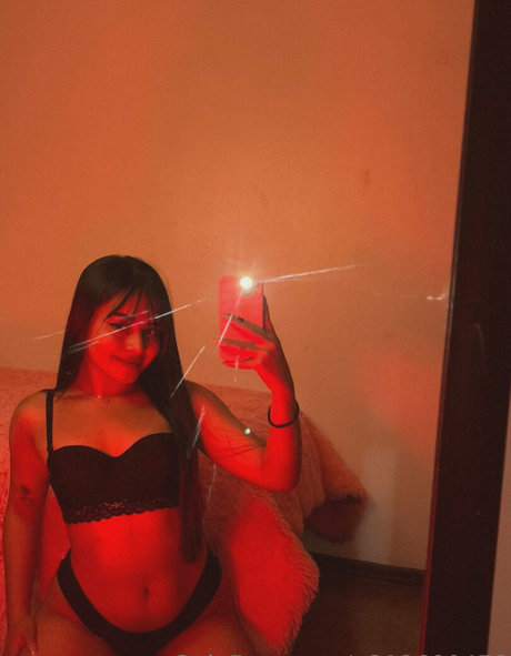 sweetiealiciaperez art model photos