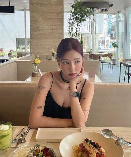 Jeon Jisu sex pornstar photos