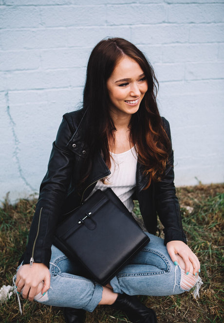 Holls8 pornstar nice pics