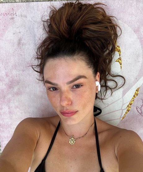 Isis Valverde nudes pornstar galleries