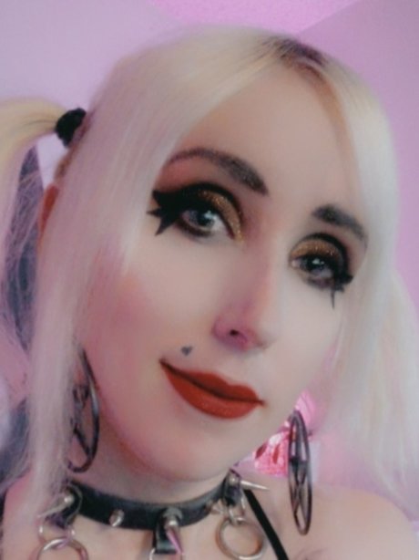 Liberty Lane TS pornographic model photo