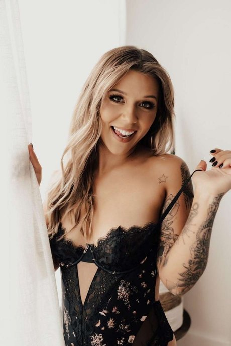 Lexi Bankz xxx pornstar pic