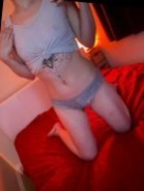 Fantasy girl star sex photos