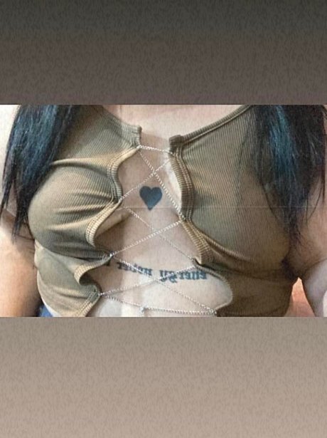 Curvy LK model hot pictures