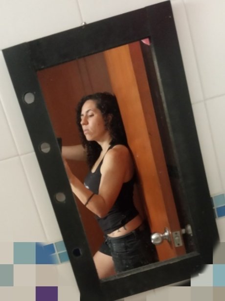 Dom Girl model porn pics