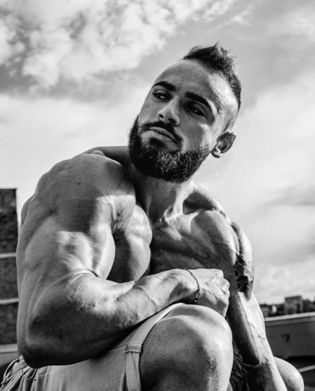 Leo Mark sexy actress gallery