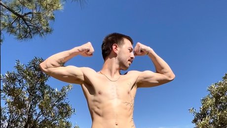 Leo Long erotic star pics