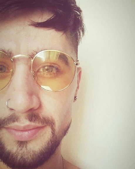 Leady Power model nice pics