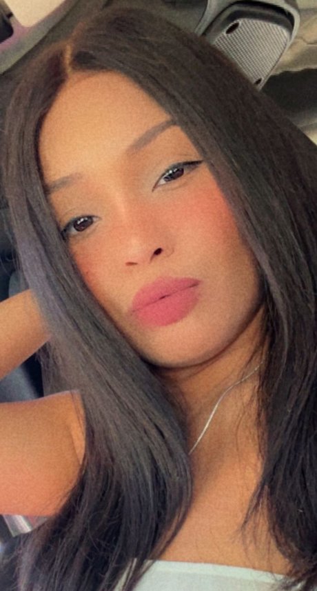 Layla Love sex model archive