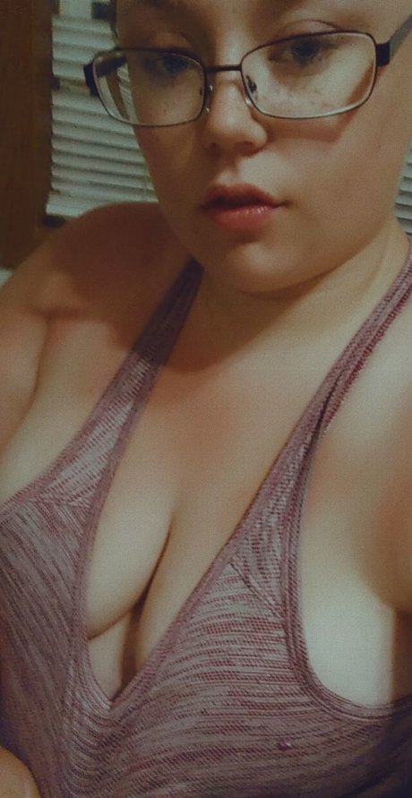 Sunnie sub model nudes archive