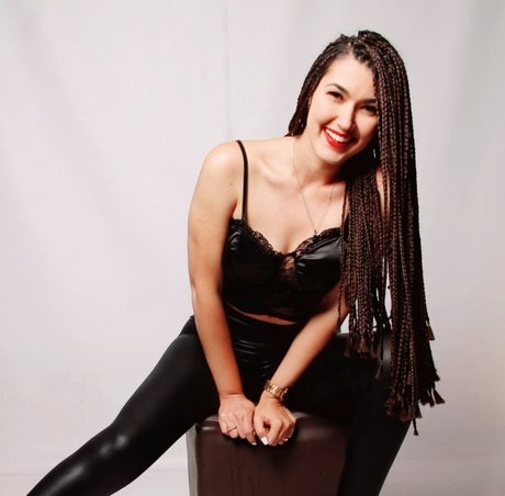 Lisandra Modelo Venezolana 1 75 m erotic pornstar photo