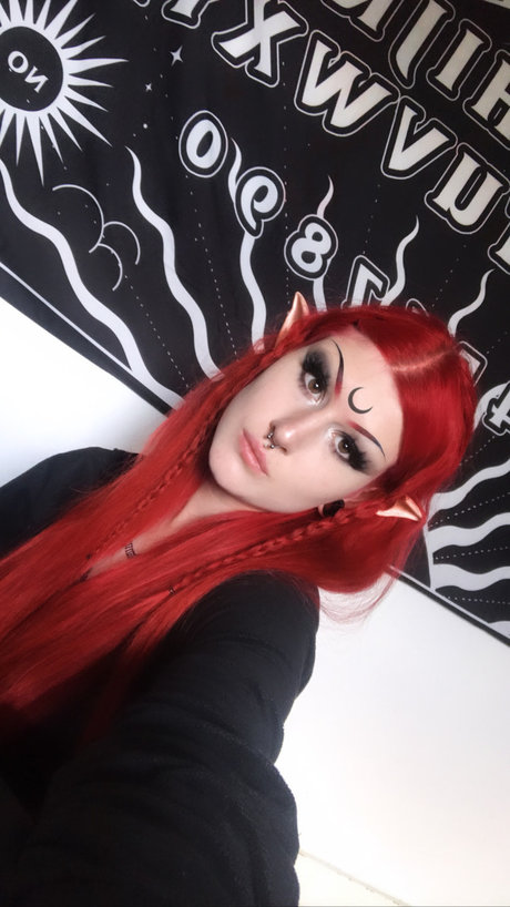 _lisatan_ hot model images