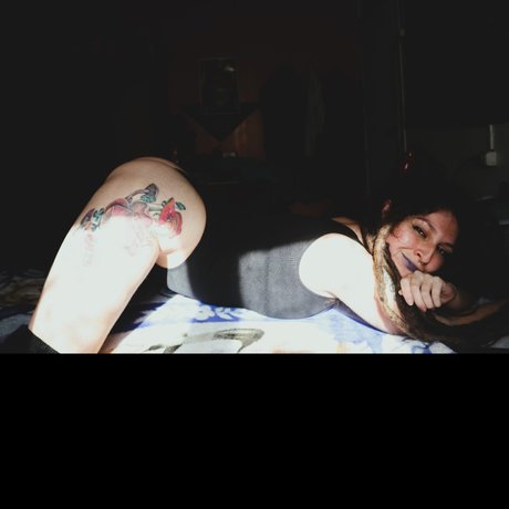 Lioness Dread Queen nude pornstar photos