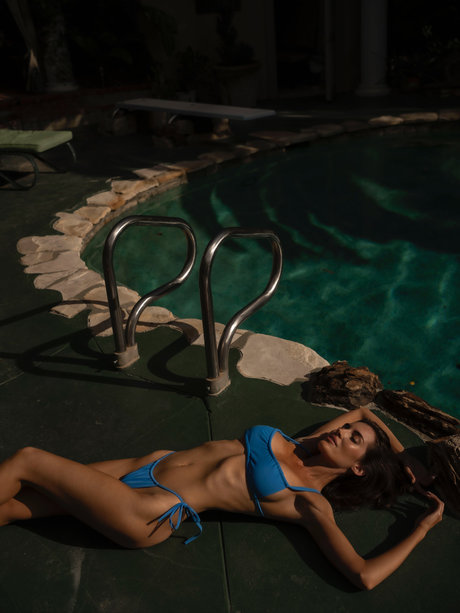 Lindsay Belanger beautiful actress archive