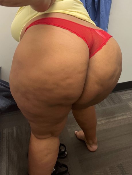 LilThickPisces nice model photos