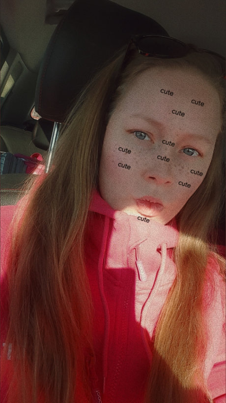 LiloAxcess sexy pornstar pics