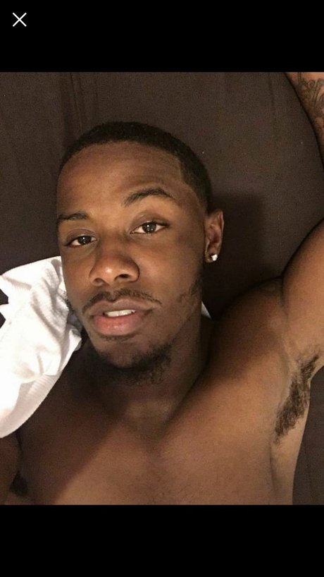 Tweez model pretty img