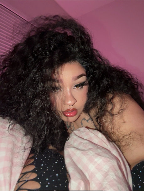 shi_ perfect actress pic