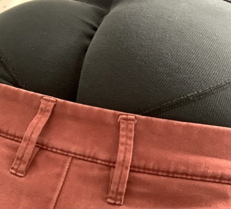 lightskinjay erotic actress photo