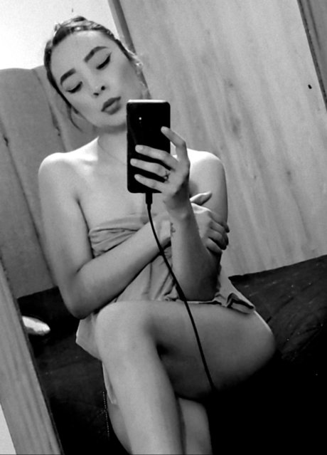 Lu Sasil erotic model images