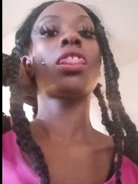 Lowkey model hot images