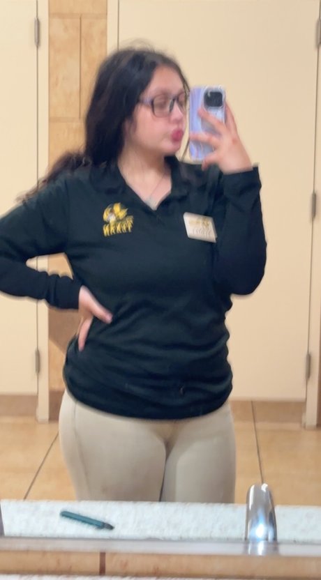 Sydney Kay_ exclusive model pictures