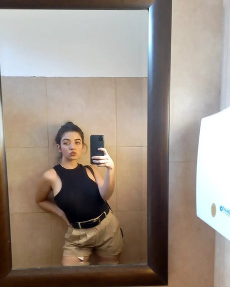 Nahyara nudes pornstar photo