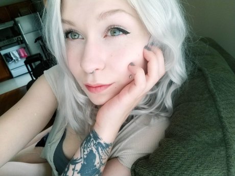 Little Lamb nudes model image