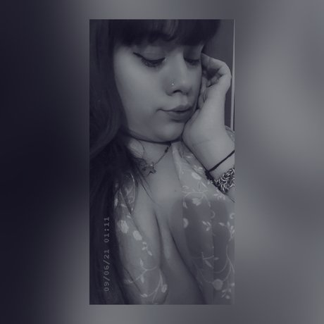 Looolii perfect model photo