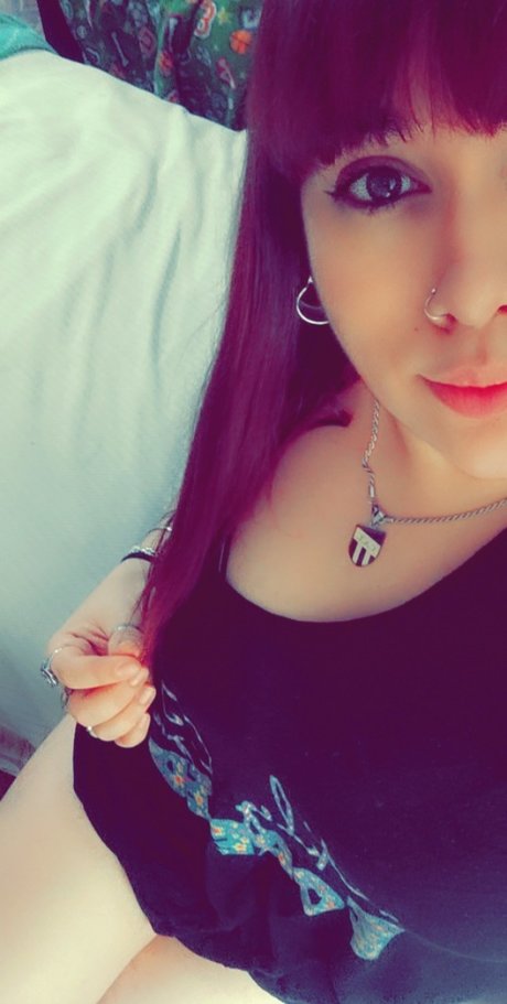 Looolii erotic pornstar images