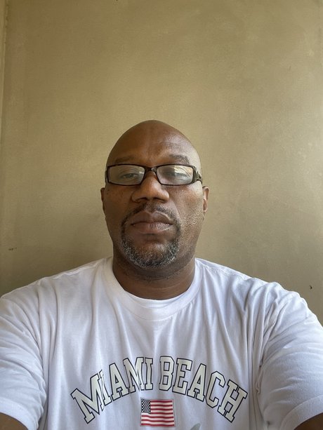 Looking4aparlay model erotic img