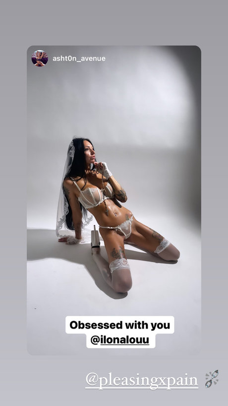 Loney art actress gallery