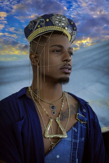 LondonEscada hd star picture