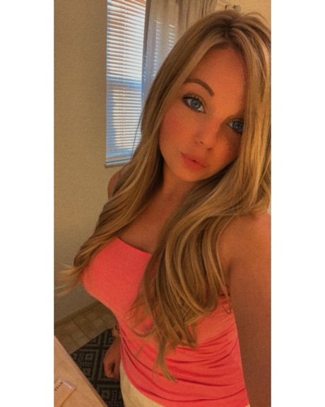 xxx lara_ top model images