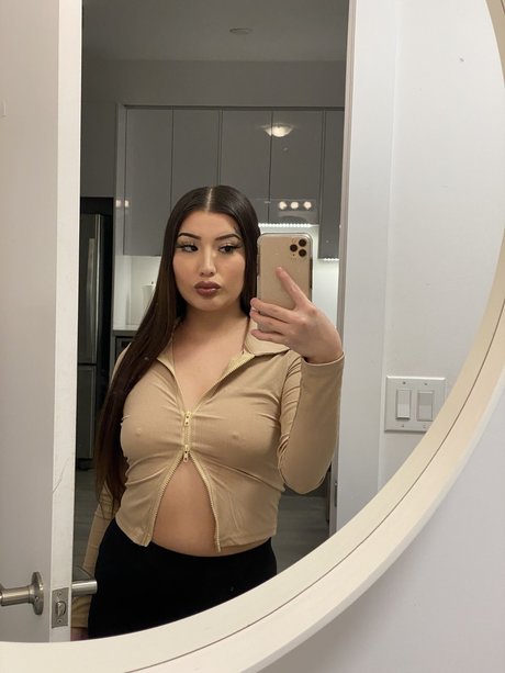 Lola Bunni star porn image