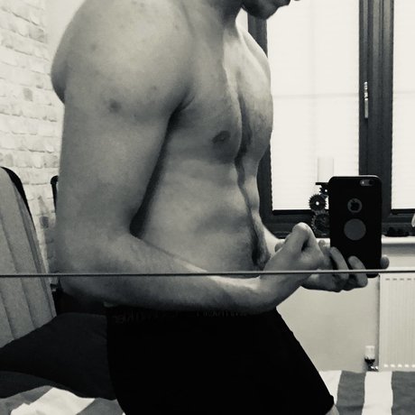 Six uk pornstar naked picture