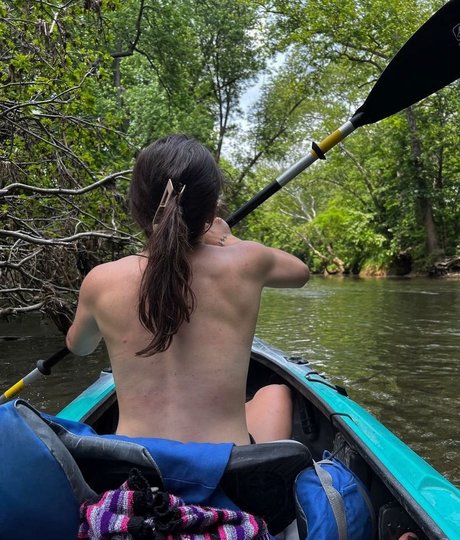 liv model pornographic photo