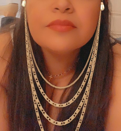 thicknsassy hot pornstar photo