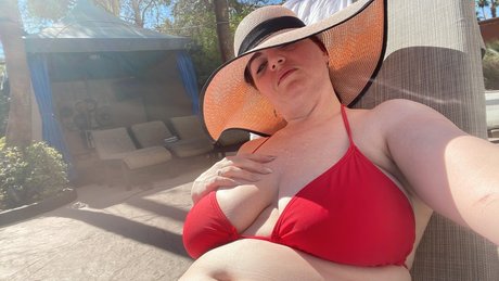 Madam Asteria pretty pornstar archive