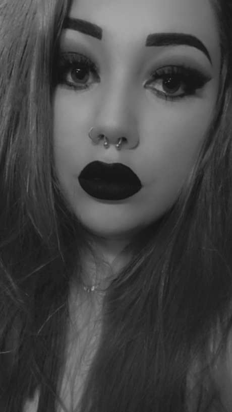 MacabreBeauty xxx pornstar picture