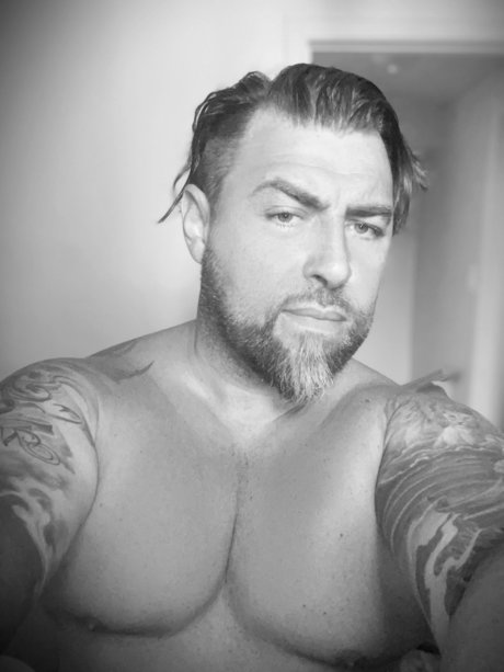 Martm sexy actress image