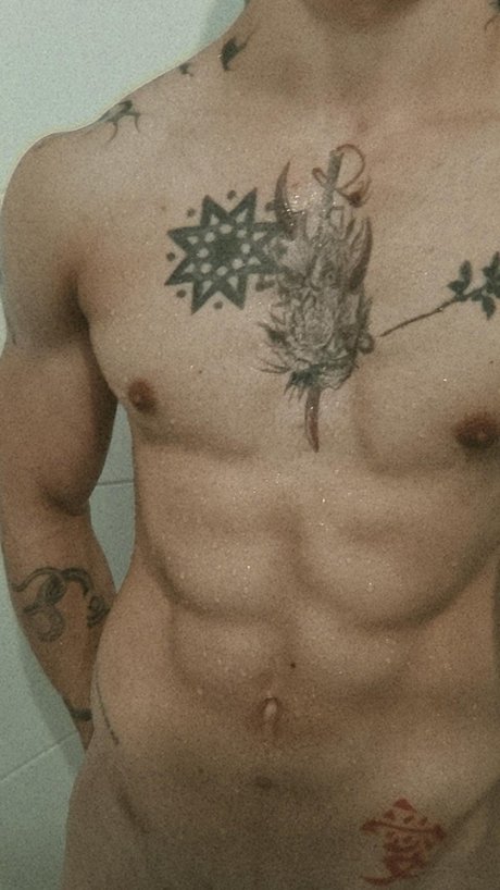 LyoZ pornographic model images