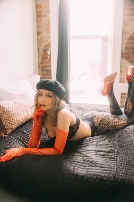 LYLA REY nude star image