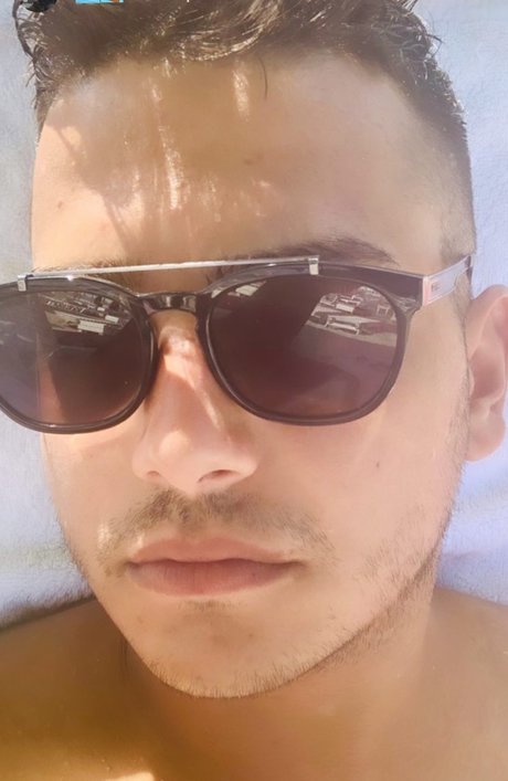 Luys Albertto naked pornstar img