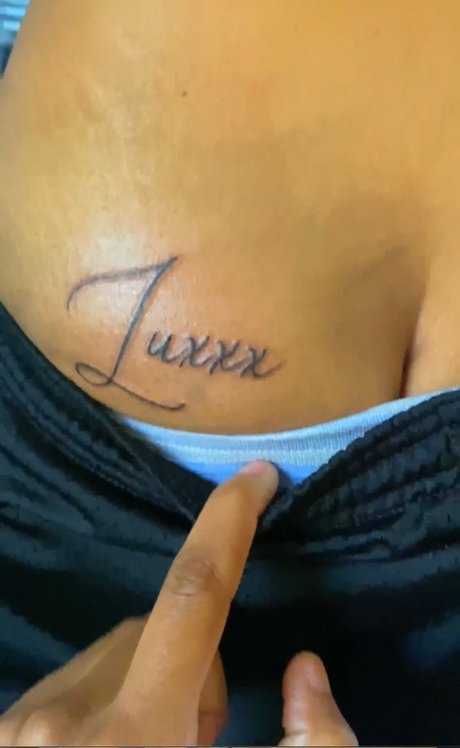 Goddess Luxxx hot actress img