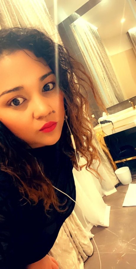 luxurenatacha actress galleries